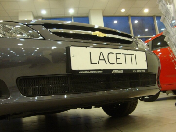 Защита радиатора "Standart" Chevrolet Lacetti (хэтчбек) чёрная купить недорого с доставкой в Надым