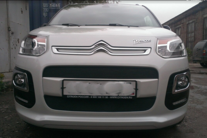 Защита радиатора "Standart" Citroen C3 Picasso (2012-2016) чёрная купить недорого с доставкой в Надым