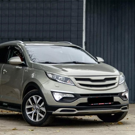 Решетка радиатора (без сетки) вариант №1 для KIA Sportage (3rd)(2010-2016) купить недорого с доставкой в Надым