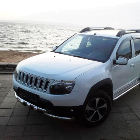 Решетка радиатора "Стиль чироки, lite" (эконом) для Renault Duster (2010-2020) купить недорого с доставкой в Надым