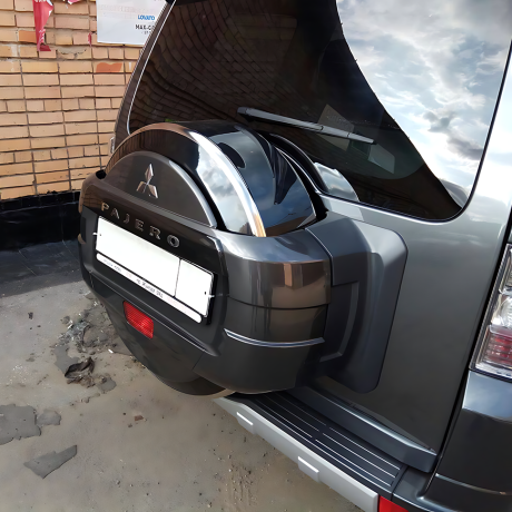 Защитный бокс для запасного колеса Mitsubishi Pajero 4 купить недорого с доставкой в Надым